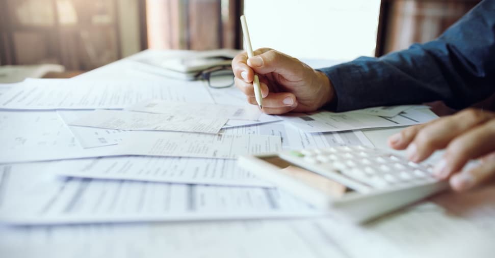 Scadenza Fiscale di Maggio: Tutto Quello che Devi Sapere sulle Spese di Trasferta e l'IVA sulle Opere d'Arte!

