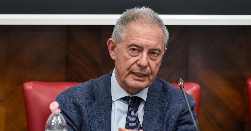 Urso: Ex Ilva, l'offerta azera prende slancio!
