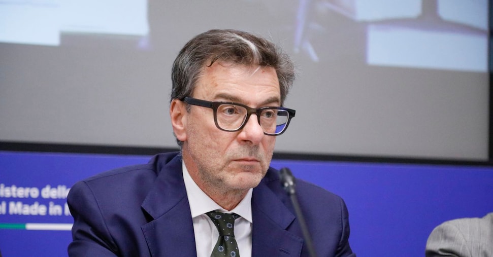 Banche e Giorgetti: Approfittano di Spread e Rating Italia, Ora Devono Sostenere le Famiglie!
