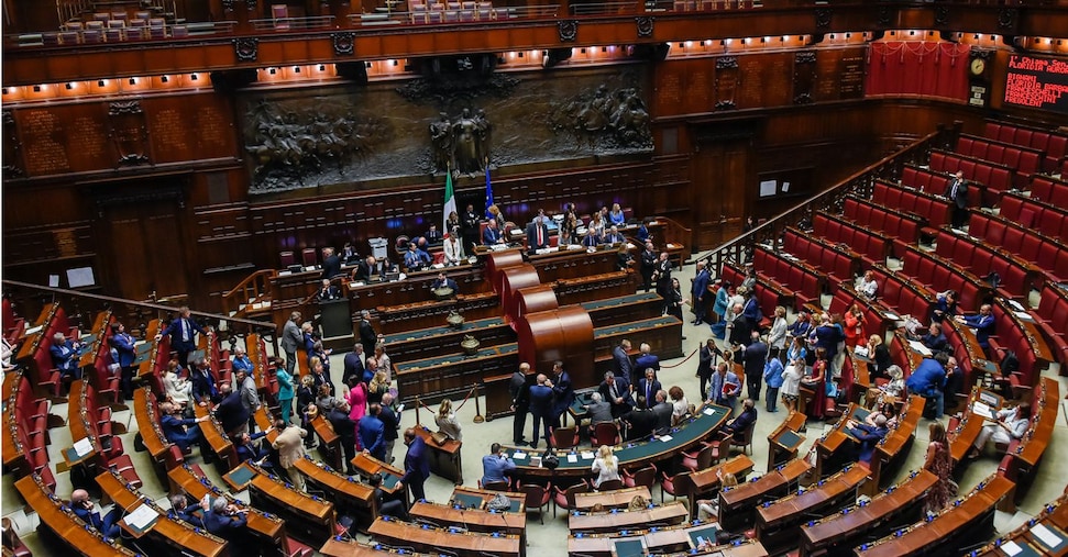 Dpfp: Il Sì della Camera alla Risoluzione di Maggioranza Scintilla il Dibattito Politico!
