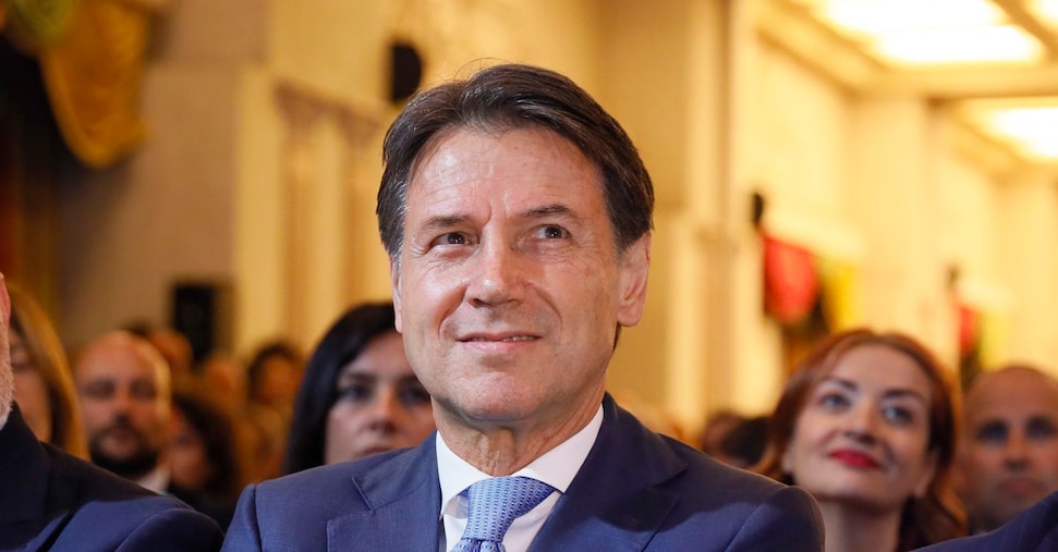 Conte trionfa: riconfermato presidente con l'89,3% dei consensi! 'Ora si avanza a testa alta!'

