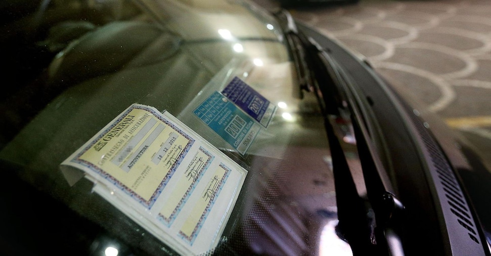 Il centrodestra lancia l'allerta: è tempo di riequilibrare le tariffe Rc auto!
