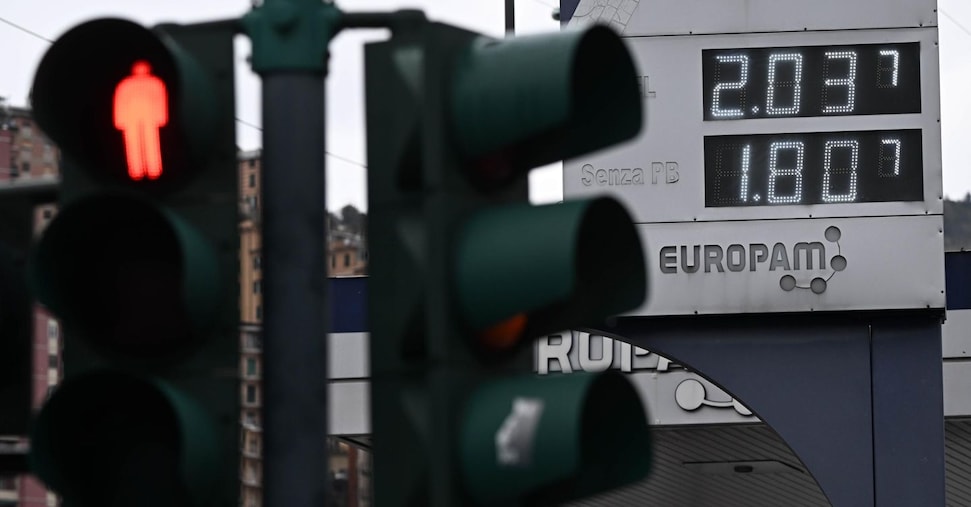 Carburanti: L'87% degli impianti inizia gli adeguamenti, ma oltre mille aumentano i prezzi!
