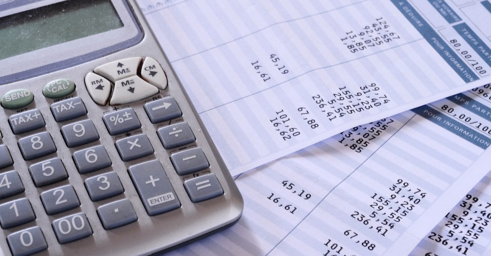 Aumenti clamorosi: il governo e il fisco superano ogni aspettativa sui contratti!
