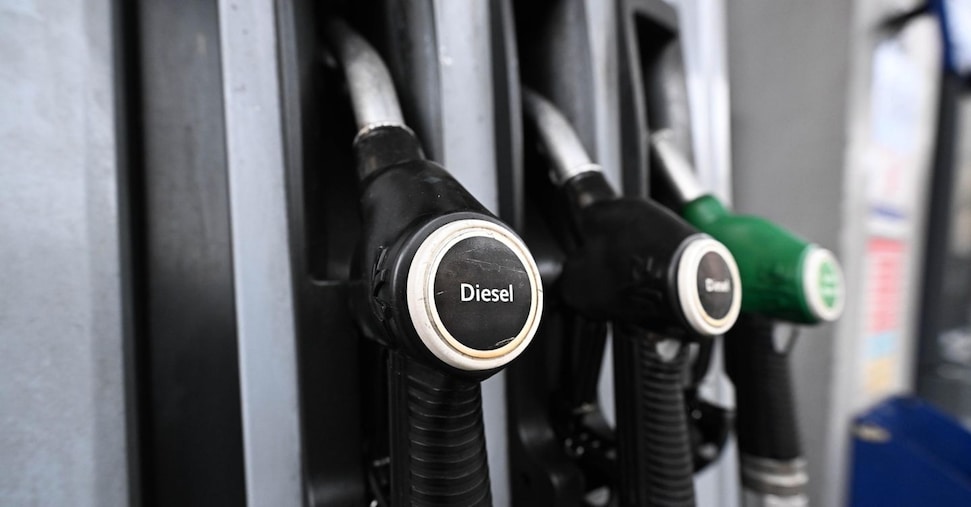Carburanti: Sconti sorprendenti in arrivo! Partite IVA da prepararsi per versamenti a fine luglio con interessi all'1%.
