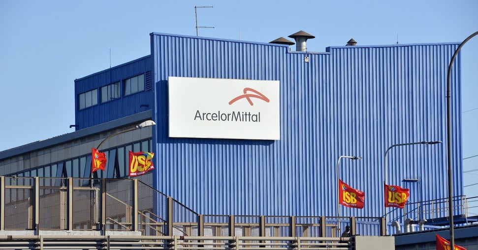 Ex Ilva: Palazzo Chigi lancia il piano B con Arvedi e Qatar Steel, un'alleanza che potrebbe cambiare le sorti dell'acciaio!
