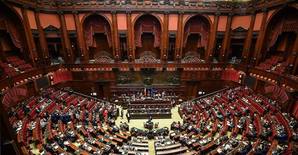 Lavoro in ritrattazione: il Governo apre alla possibilità di risarcire gli arretrati per i contratti scaduti!
