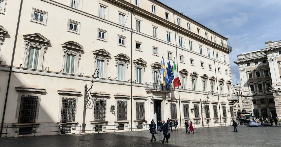 Piano casa, lavoro e capestro delle accise sui carburanti: il Governo accelera verso misure decisive!
