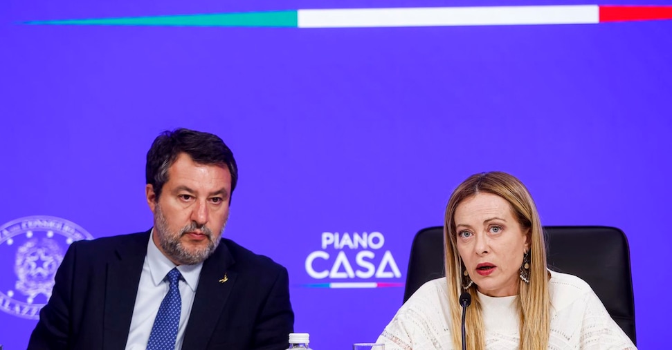 Rinnovo del taglio delle accise sui carburanti: sì al Piano Casa con 100.000 nuovi alloggi in dieci anni!
