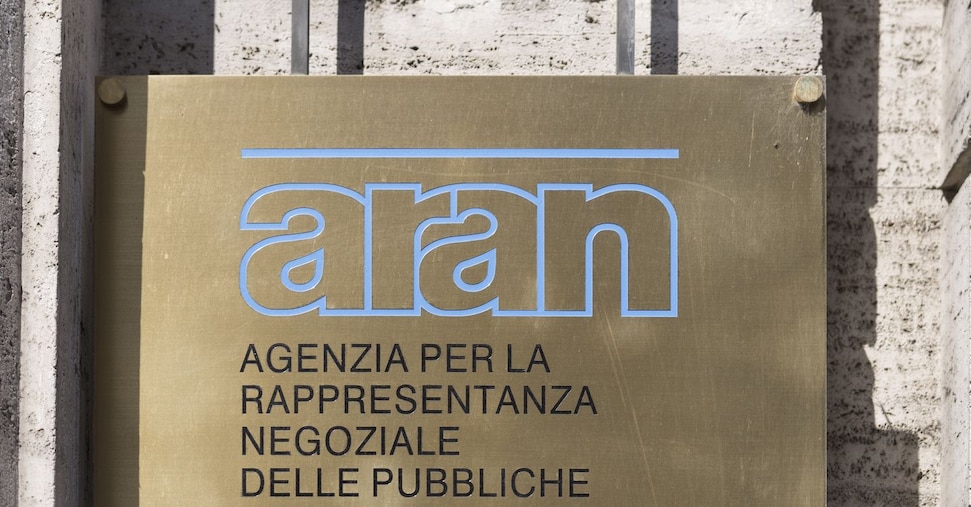Dipendenti comunali, contratto storico firmato: incrementi salariali fino a 152 euro!
